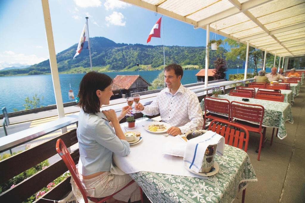 - Restaurant Eierhals Am Agerisee 3*