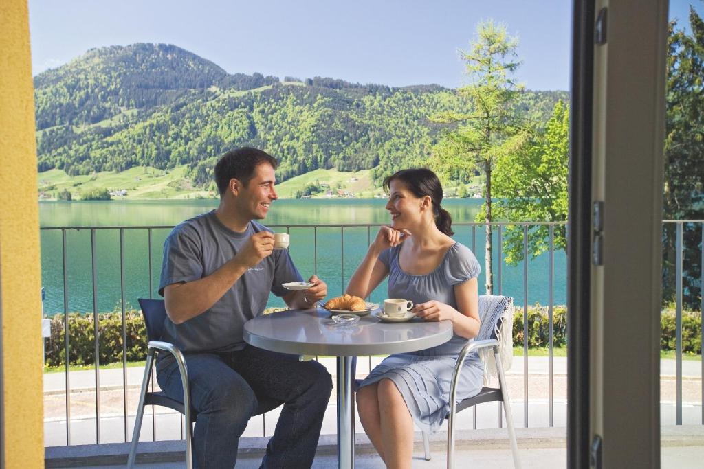 - Restaurant Eierhals Am Agerisee 3*